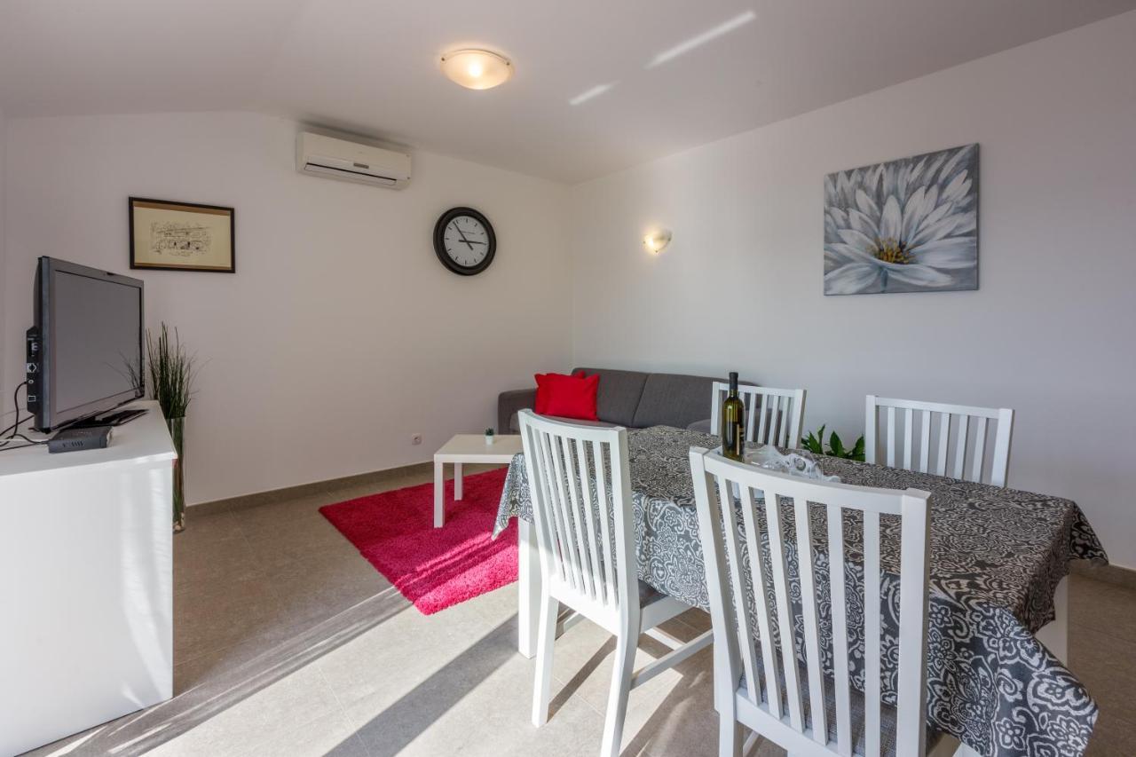 Anton 1 Apartamento Crikvenica Exterior foto